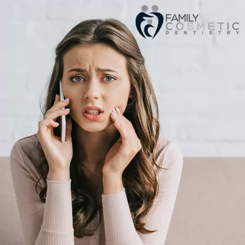 young-woman-with-tooth-pain - Emergency Dentist in Weston FL